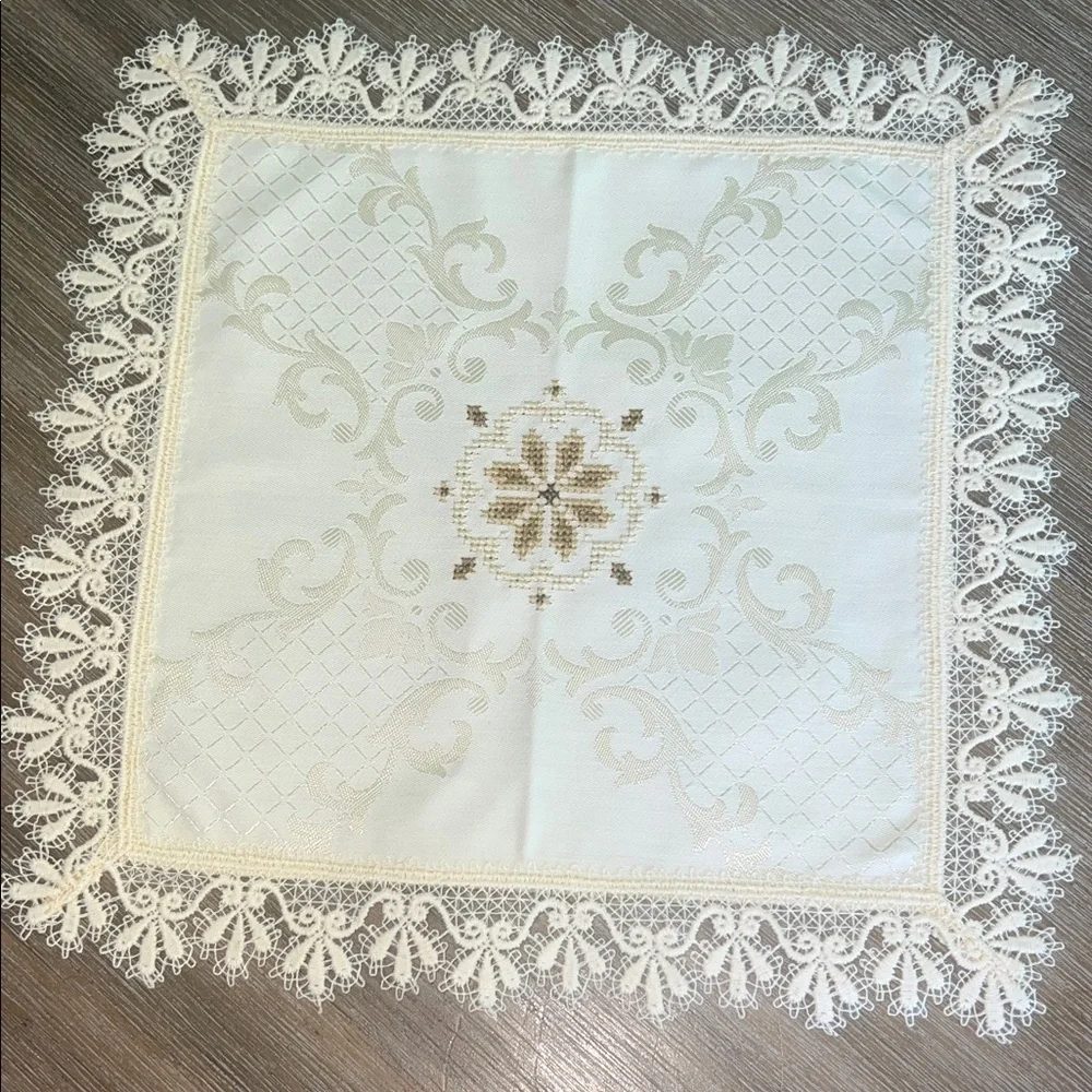 Elegant Cream Lace Table Mats or Napkins. Set of 12. 13x13 square.
